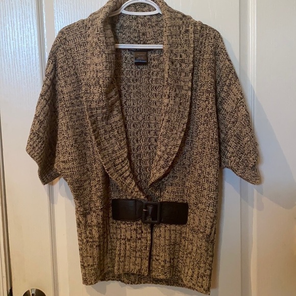 united states sweaters Sweaters - New women’s sz large short sleeve belted over sweater